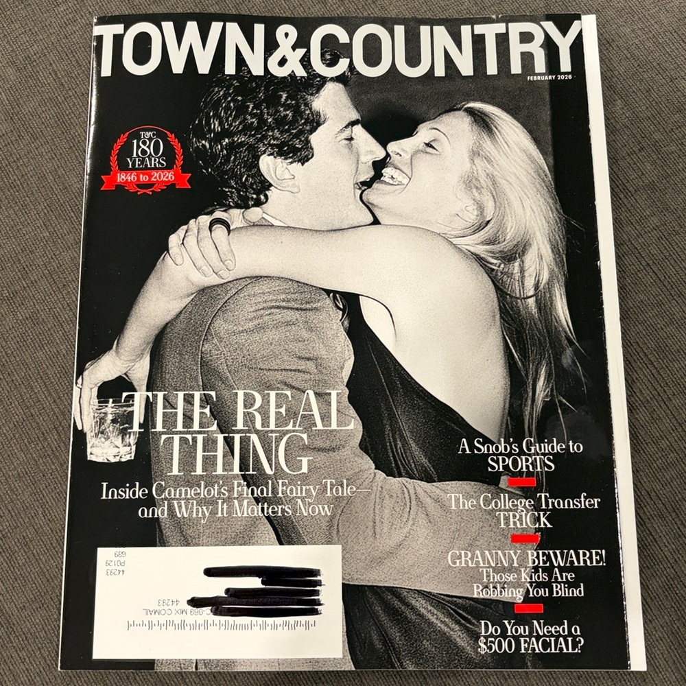 Town & Country Magazine - February 2026 - John F. Kennedy & Carolyn    magazines
